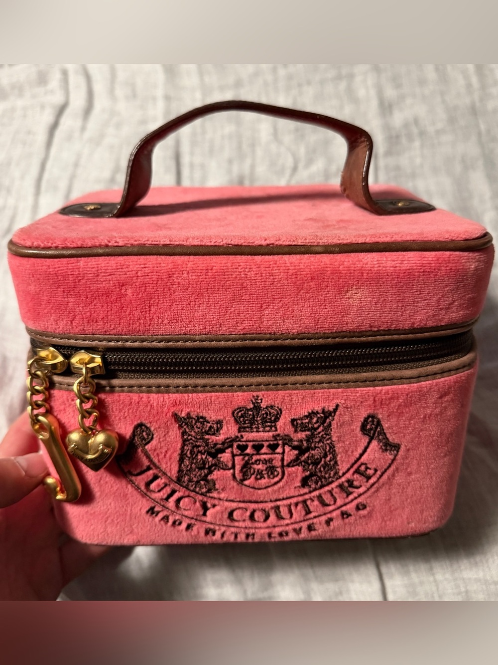 Juicy Couture Pink Velvet Travel Jewelry makeup Case train case rare - Picture 2 of 10